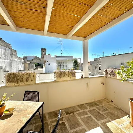 Conte Moresco, Terrazzo Con Vista - Marea Collection