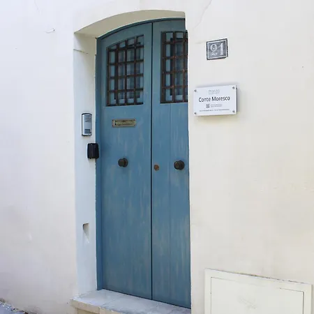 Дом отдыха Conte Moresco - Authentic Historic With Panoramic Terrace In - Marea Collection *